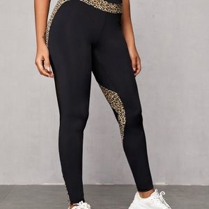 Leopard Accent Leggings